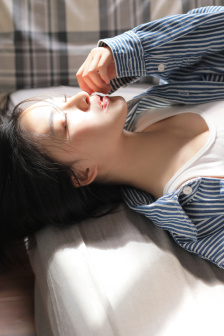 无翼鸟